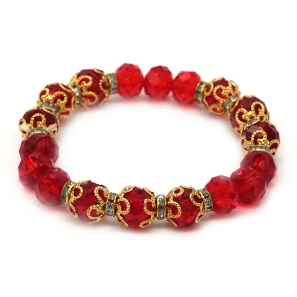 Bracelet with Gold caps and red crystal beads. Rhinestones. OS. - Picture 2 of 2